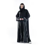 عباية أنيقة بتفاصيل مخملية وحواف معدنية مع جيوب خارجية وطرحة موضة محتشمة للنساء